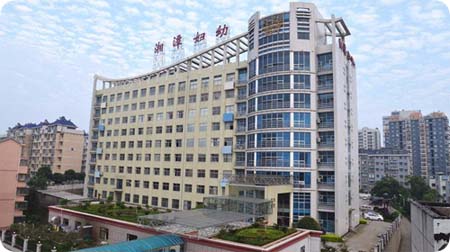 HJ北斗衛(wèi)星授時NTP網(wǎng)絡(luò)時間服務(wù)器圓滿完成對湘潭婦幼保健院的交付工作并投入運(yùn)行